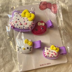 NIB Hello Kitty hair clips